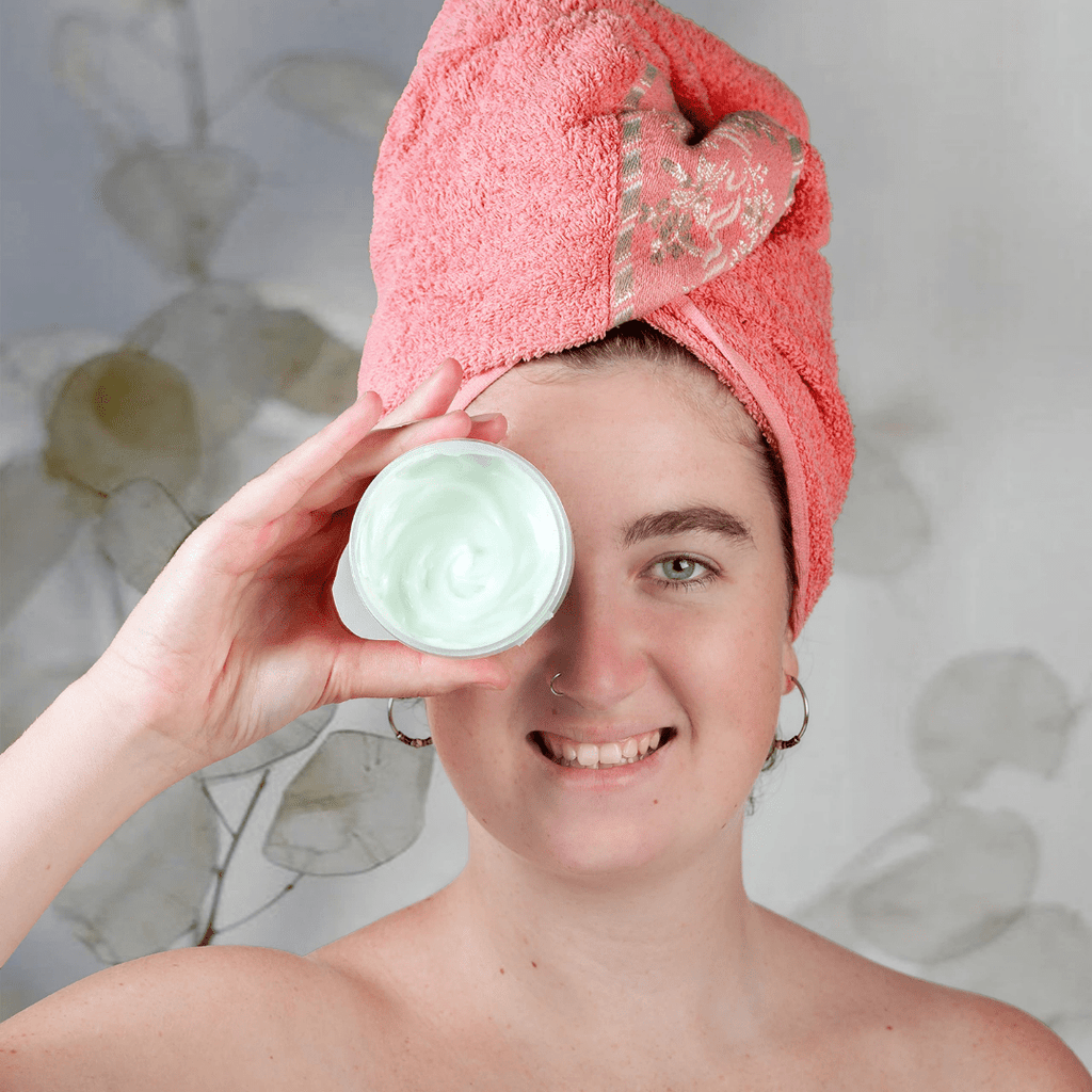 Crema de Árnica 250 g | Gel Cosmético para Masaje Muscular | Sensación Calmante y Refrescante | Ideal para Piernas Cansadas, Cuello y Espalda | Uso Deportivo y Diario