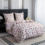 ¡Un conjunto de ropa de cama elegante en un color moderno que cambiará tu dormitorio! El conjunto incluye: 1 funda de edredón + 2 fundas de almohada (sin relleno). La tela suave y transpirable proporcionará comodidad durante todo el año - ¡perfecto para c