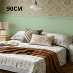 Juego de cama de tres piezas apto para todas las estaciones, que incluye una sábana, una sábana ajustable y fundas de almohada. Medidas: 90 cm, 105 cm, 135 cm, 150 cm y 180 cm.