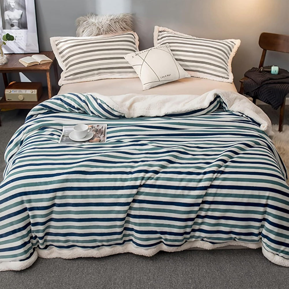 Manta franela de sherpa para Sofá y Cama, Gruesa y Suave, 100% Poliéster - Variedad de Tamaño y Colores - Apto para Todo el Año - Mantenimiento Fácil