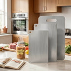 Juego de 3 tablas de cortar de acero inoxidable, diseño portátil, duraderas, fáciles de limpiar, pueden estar en contacto directo con alimentos, aptas para cortar frutas, verduras, carne y pan, varios tamaños para satisfacer necesidades diarias.