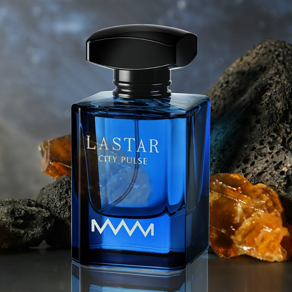 Colonia de Feromonas para Hombre, Clásica y Elegante, Aroma Fresco y Duradero para Caballeros, 55 ml, Fragancia Amable y Atractiva para Hombre con Notas Amaderadas, Eau de Toilette en Spray Portátil, Ideal para Negocios, Viajes de Oficina, Regalo de Cumpl