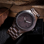 Leeev Reloj de Mano Ligero y Distintivo de Madera para Hombre, Colección Uwood Hecho a Mano de Sándalo Analógico de Cuarzo Vintage con Números Romanos, Reloj de Pulsera de Madera Natural