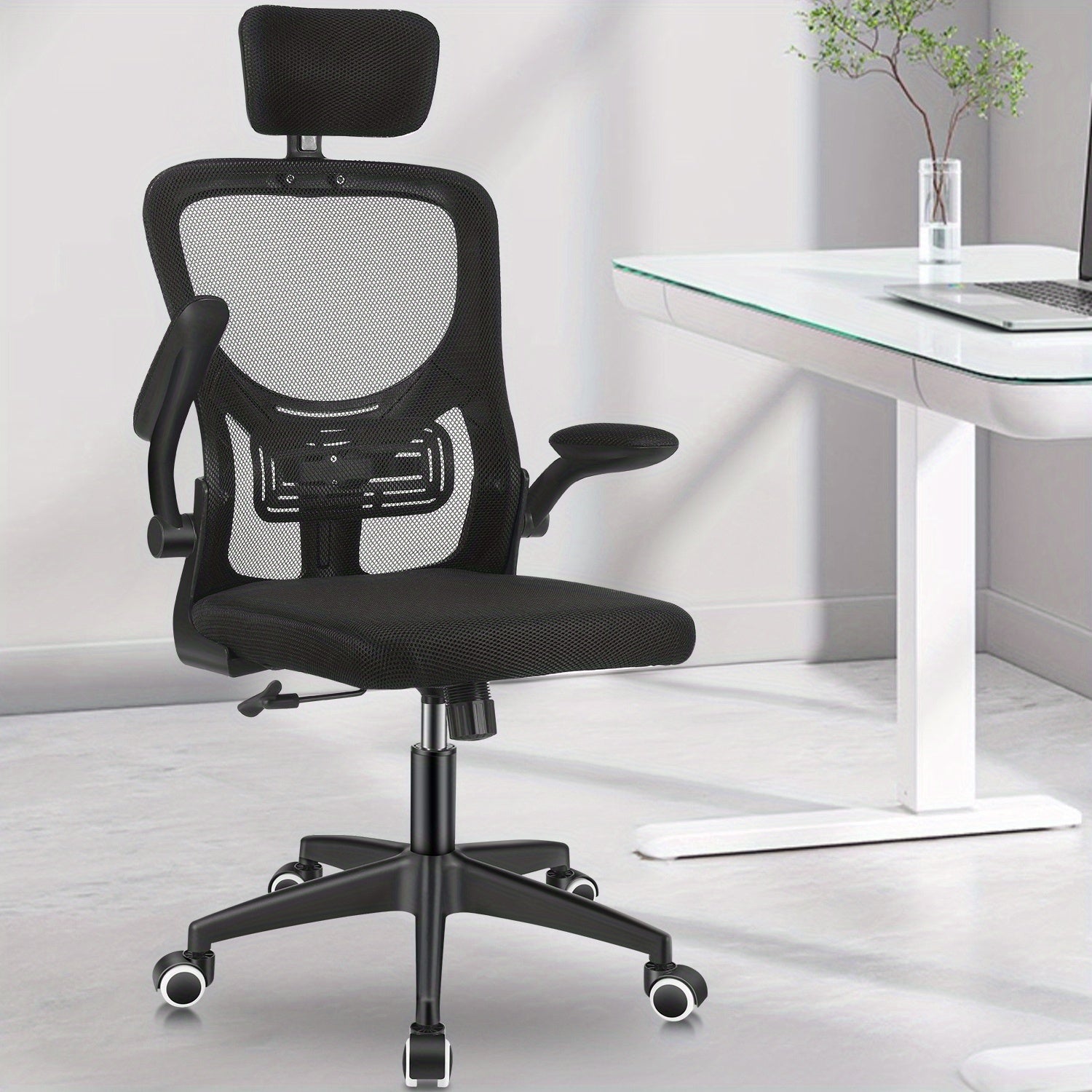 Silla ergonómica de escritorio para computadora, silla de oficina en casa de respaldo alto con reposabrazos abatibles y soporte lumbar para estudio en casa o trabajo de gerente, y blanco