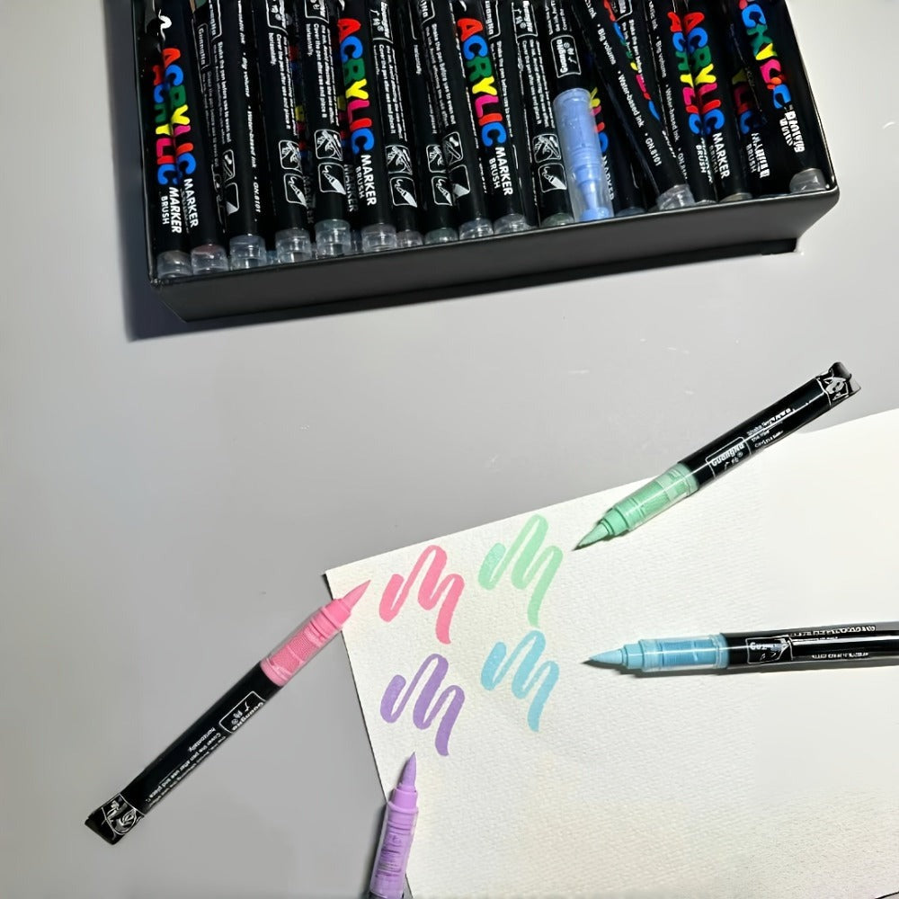 Rotulador de 72 colores con punta de pincel suave para roca, madera, lienzo, piedra, vidrio y cerámica - Punta no compactante para una aplicación suave - Perfecto para manualidades, regalos navideños y proyectos de arte, Arte P