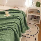 Manta de Pelo Sintético de Tejido Jacquard Premium - Textura Ultra Suave como Terciopelo, Hipoalergénica y Antiestática - Bordes Doble Costura para Mayor Durabilidad - Calidez Invernal Acogedora - Lavable a Máquina, Ligera, Ideal para Regalos de Fiestas y