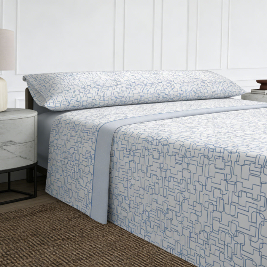 Juego de cama de tres piezas apto para todas las estaciones, que incluye una sábana, una sábana ajustable y fundas de almohada. Medidas: 90 cm, 105 cm, 135 cm, 150 cm y 180 cm.