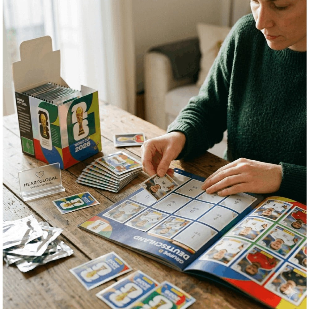 Álbum de pegatinas de tapa blanda Panini Copa Mundial de la FIFA 2026 con 6 pegatinas – Álbum de pegatinas oficial