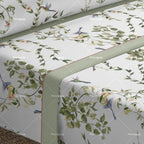 Juego de cama de tres piezas apto para todas las estaciones, que incluye una sábana, una sábana ajustable y fundas de almohada. Medidas: 90 cm, 105 cm, 135 cm, 150 cm y 180 cm.