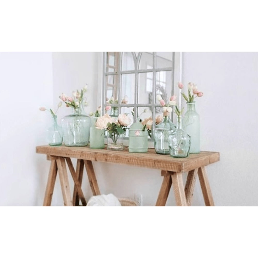 LILI HOME Damajuana Jarrón Garrafa de Vidrio Reciclado – Estilo Mediterráneo Artesanal desde 4L hasta 16L Un objeto atemporal que une diseño, sostenibilidad y calidez. Cada pieza es única, soplada a mano con un acabado que conserva la belleza natural del