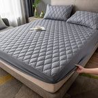 1 pc Protector de colchón acolchado, Súper Suave y Cómoda, Funda de colchón Elástico en Todo Contorno, Lavable a Máquina, Cubre de Colchón Ideal para Dormitorios, Habitaciones de Invitados, Residencias y Hoteles