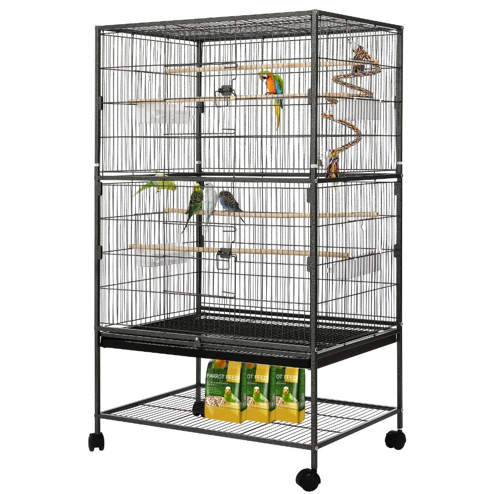 Jaula Grande para Aves, Jaula de Metal con 4 Ruedas, Jaula para Periquitos con Comedero y Columpio Saltarín, 2 Puertas y 4 Barras de Madera, 132 x 78 x 52 cm