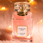 LASTAR Paris Forever Love Perfume 1.86 oz, Aroma Romántico Floral con Rosa, Jazmín, Vainilla y Pachulí, Fragancia Suave y Fresca, Duradera, Elegante Botella de Vidrio Rosa con Tapa Dorada, Regalo Perfecto para Fiestas/Vacaciones para Mujeres