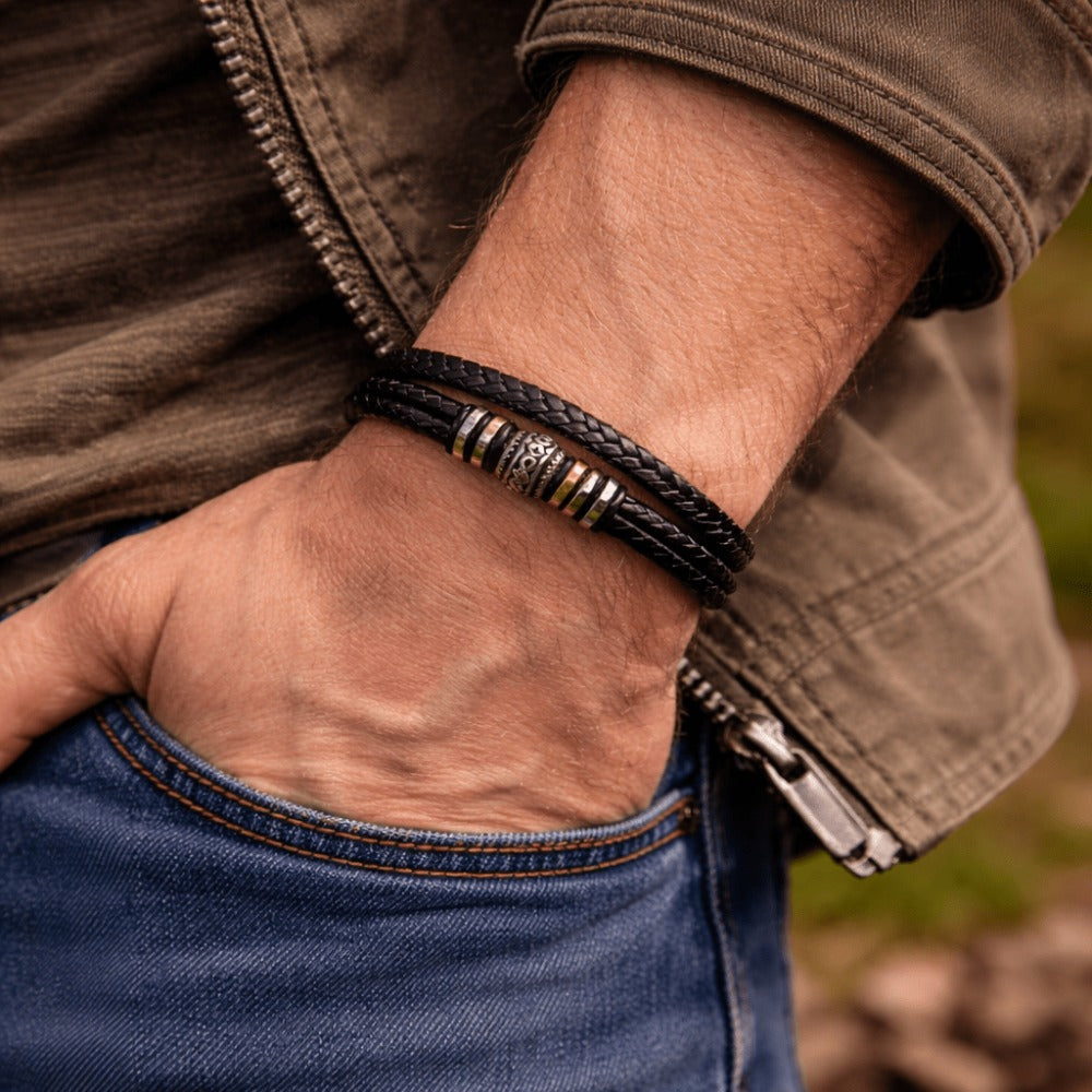 Muñequera de Cuero para Hombre, Brazalete Trenzado Negro con Cierre Magnético de Acero Inoxidable, Regalo para Hombres en el Día de San Valentín, Cumpleaños, 21Cm Adecuado para la Mayoría.