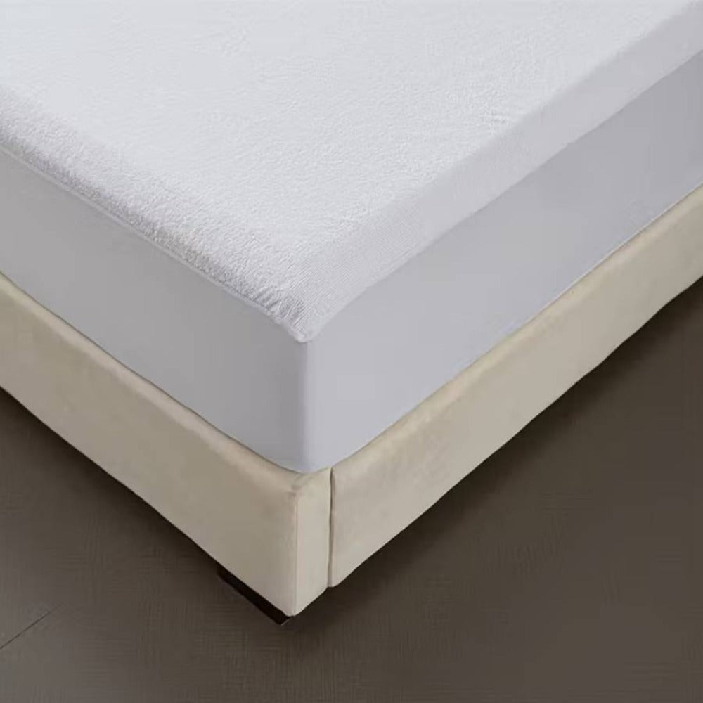 Protector de colchón impermeable, 100% poliéster, apto para camas de 90/105/135/150, lavable a máquina, color blanco.