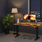 Escritorio Gaming RGB con Tomas de Corriente y Soporte para Monitor, Estación de Trabajo Ergonómica para Computadora, Mesa de Fibra de Carbono Grande para Oficina en Casa con Portavasos y Gancho para Auriculares, Regalos de Navidad,
