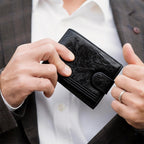 Cartera corta de cuero desgastado retro elegante para hombre – Monedero con cierre a presión y ventana para identificación para desplazamientos diarios, reuniones de negocios y salidas informales