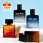 Un set de fragancias de cuatro piezas, que incluye perfume y colonia para hombre, para realzar el encanto y proporcionar un aroma duradero. Adecuado para uso personal o como regalo de vacaciones, totalizando