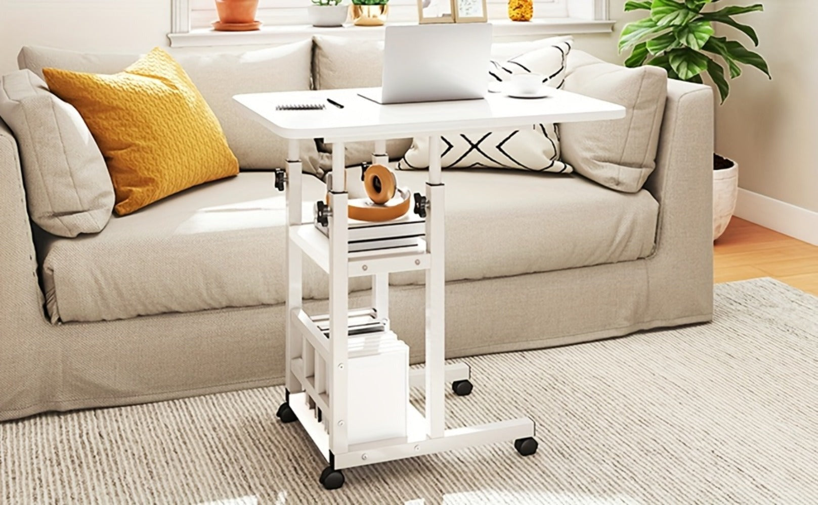 Escritorio Portátil de Madera Moderno con Altura Ajustable y Almacenamiento Multinivel - Estación de Trabajo para Hogar Ahorradora de Espacio con Ruedas, Soporte para Laptop y Función de Mesita de Noche Ideal para Trabajadores Remotos