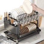 Escurridor de Platos de 2 Niveles con Bandeja de Drenaje - Escurridor de Platos Giratorio Ajustable, Soporte para Utensilios y Tazas, Organizador de Encimera de Cocina que Ahorra Espacio para un Secado Eficiente