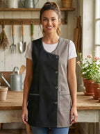 Mandilón de Cocina Liso para Mujer Cómodo y Resistente, Moderno y funcional Detalles: Bolsillos frontales y botones frontales Uso: Cocina, hogar, trabajo y actividades diarias