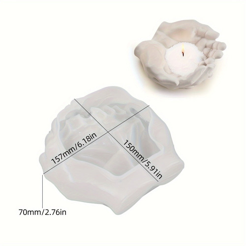 Molde de silicona para crear un candelabro con forma de mano, ideal para proyectos con yeso y cemento