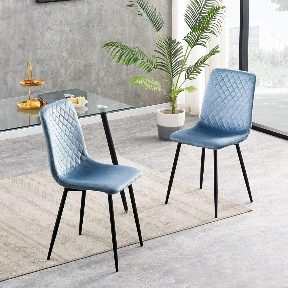 Sillas de comedor MCC Direct en conjunto de 4 piezas Hechas de terciopelo, patas de metal, sillas Lexi, sillas de diseño