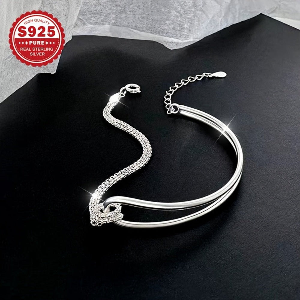 Pulsera de moda para damas, hecha de plata esterlina S925 con un diseño geométrico elegante. Versátil, amigable con la piel y cómoda de usar - perfecta para el día a día, ocasiones especiales o como idea de regalo elegante para cumpleaños y Navidad.