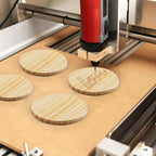 Dofiki 98 posavasos de madera sin acabar (49 redondos y 49 cuadrados) de 4 pulgadas (aproximadamente 10 cm) con pegatinas de almohadilla de espuma antideslizante para manualidades de grabado láser, posavasos de madera para manualidades, teñido y pintura D