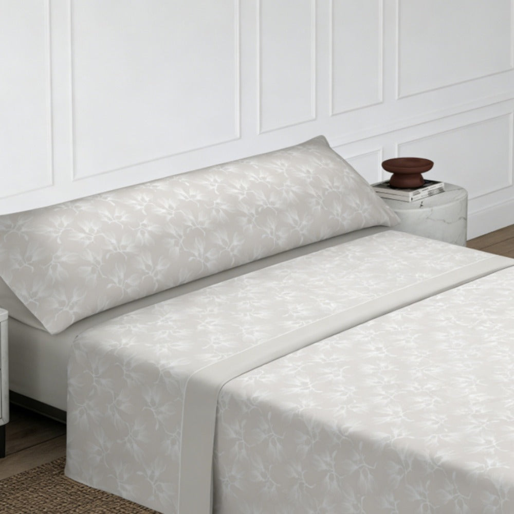 Juego de cama de tres piezas apto para todas las estaciones, que incluye una sábana, una sábana ajustable y fundas de almohada. Medidas: 90 cm, 105 cm, 135 cm, 150 cm y 180 cm.