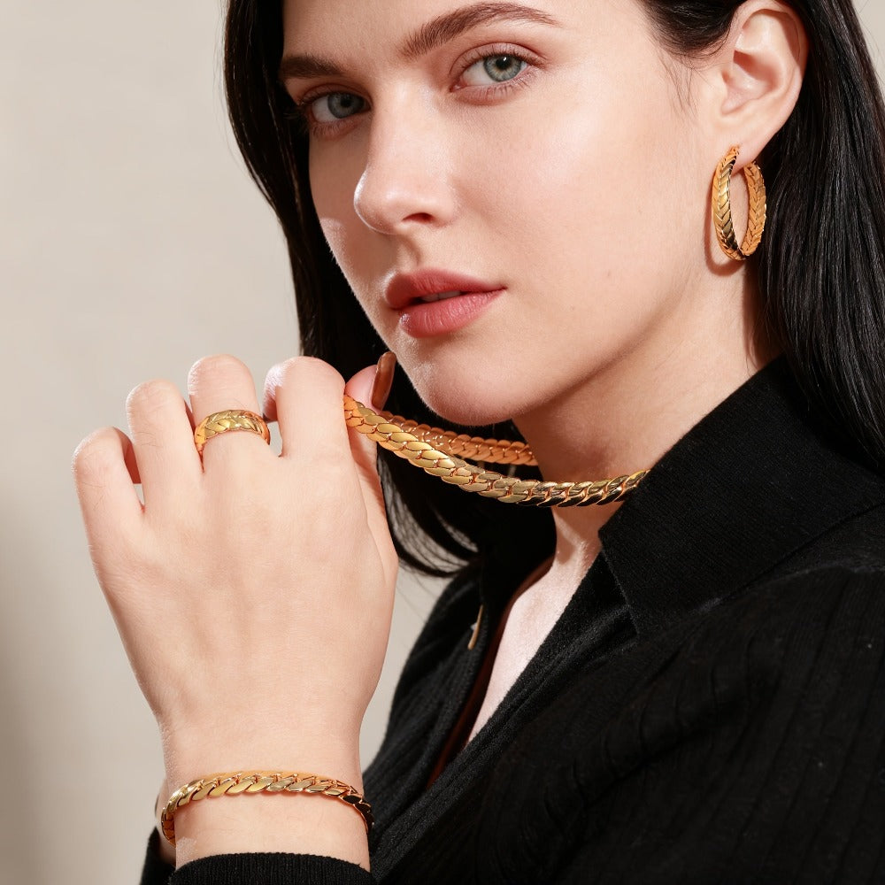 ARTPAGE, Juego de joyería de plata 925 para mujer, collar + pulsera + aretes + anillo/ Juego de 4 piezas. Peso total del producto (93.31 g), glamuroso y elegante, el regalo perfecto para mujer, ideal para el Día de San Valentín, viene con una exquisita ca