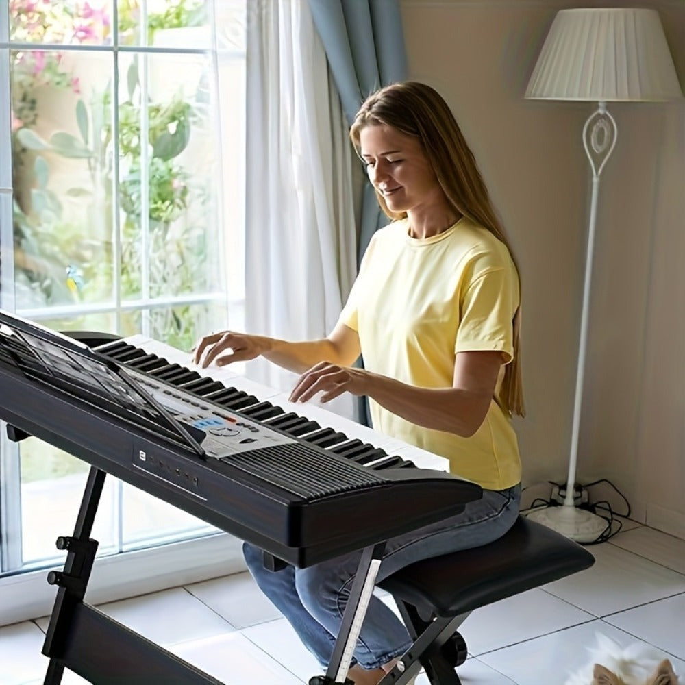 Conjunto de Piano Teclado Eléctrico de 61 Teclas, Diseñado para Principiantes, con 500 Sonidos y un Modo de Enseñanza de Tres Niveles, Incluye un Soporte, Taburete, Pantalla LCD y Atril