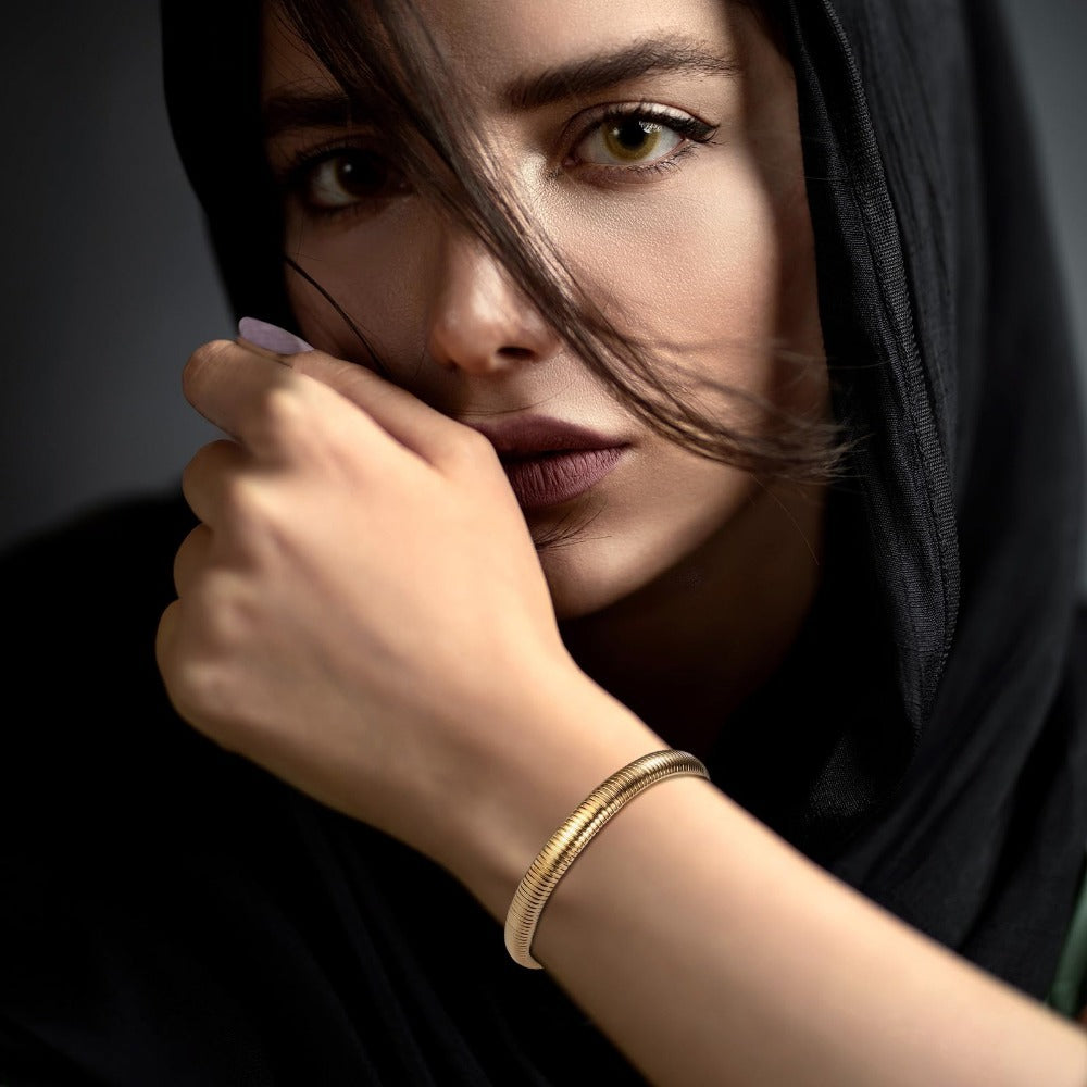 Jewelrywe Pulsera de Serpiente Flexible para Mujer: Brazalete Elástico de Acero Inoxidable de 10 mm de Ancho, Puntero de Serpiente Elástico para Mujer Y