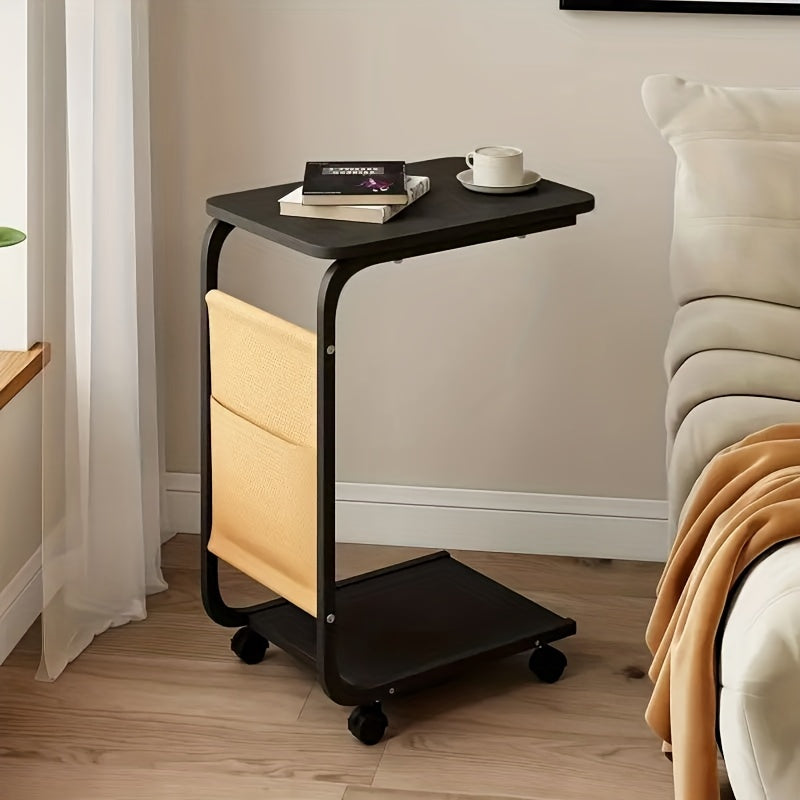 Mesa Auxiliar de Sofá de Doble Capa, Mesa de Sofá Compacta que Ahorra Espacio, Mesa Rodante con Bolsillo Lateral, Adecuada para una Sala de Estar con Ruedas Giratorias de 360 Grados en un Diseño en Forma de C