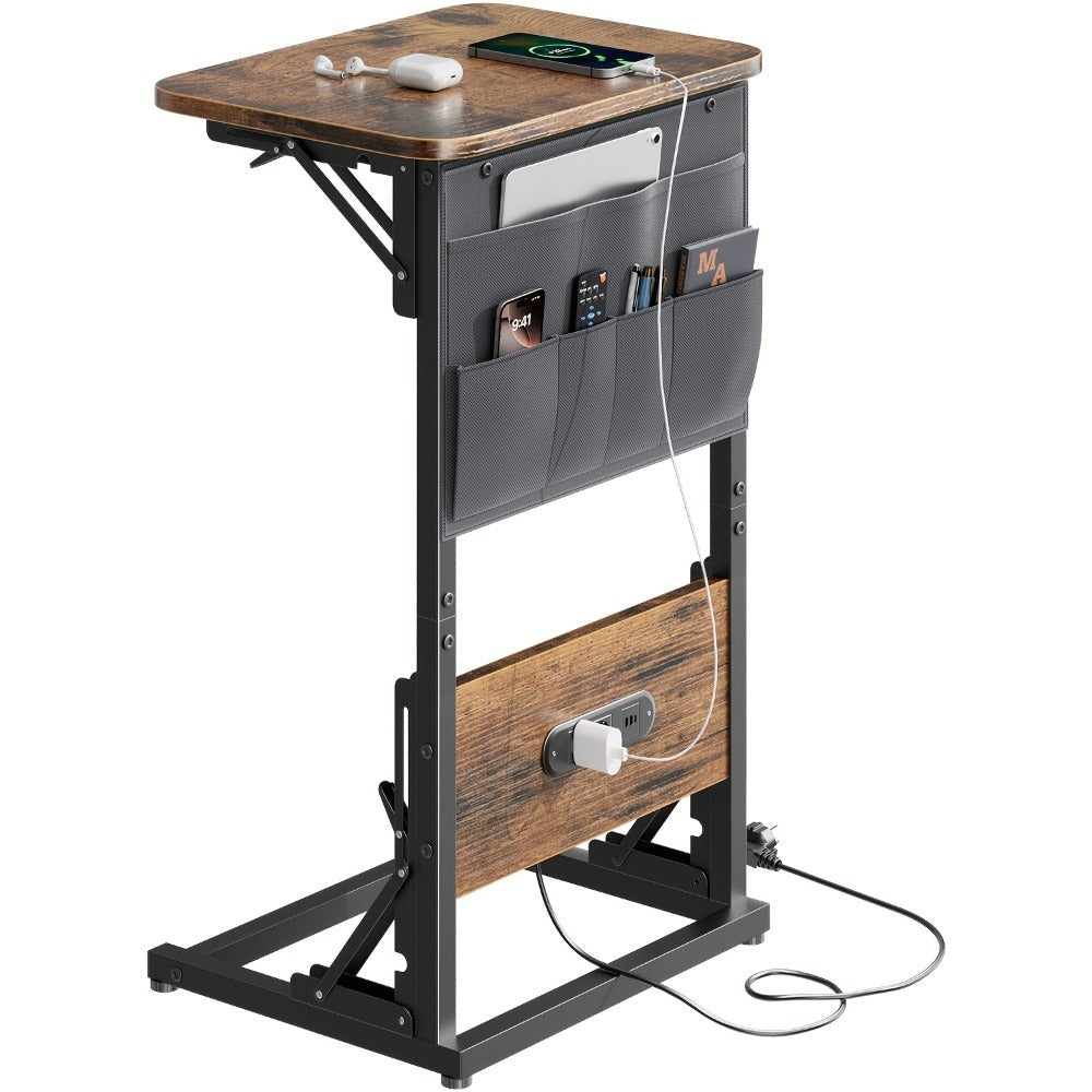 Mesa Auxiliar en Forma de C con Estación de Carga - Mesa Auxiliar Compacta para Sofá, Altura Ajustable de 3 Niveles (66-72Cm/25.9-28.3In), Mesa de Noche Plegable con Bolsillos de Almacenamiento para Espacios Pequeños, Dormitorio, Sala de Estar