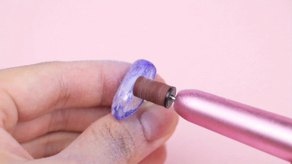 Máquina de Uñas Portátil para el Hogar, Host Alimentado por USB hasta 20,000 RPM + 6 Tipos de Brocas + Juego de 106 Anillos de Hilo, Diseño Ligero Más Conveniente para Llevar, ¡Abre el Salón de Uñas en Cualquier Momento, en Cualquier Lugar!