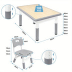 Una mesa acompañada de cuatro sillas, con un diseño de altura ajustable, ideal para una oficina y una mesa de aula que es fácil de limpiar.