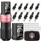 Kit de pluma máquina de tatuaje rotativa inalámbrica POSEIDON, motor sin núcleo de trazo ajustable de 2.4-4.2 mm, dos baterías con pantalla digital de 2300 mAh, viene con 10 agujas de tatuaje y otras adiciones