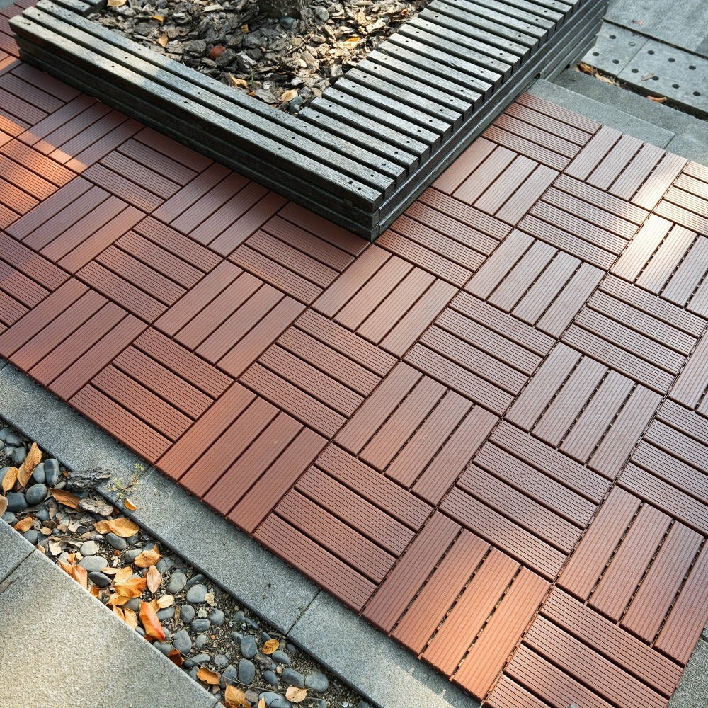 Baldosas de plástico entrelazadas para terraza, paquete de 54 baldosas impermeables para pisos de patio para uso en exteriores e interiores - Ideal para porche, piscina, balcón, patio trasero - Fácil instalación y material PP resistente