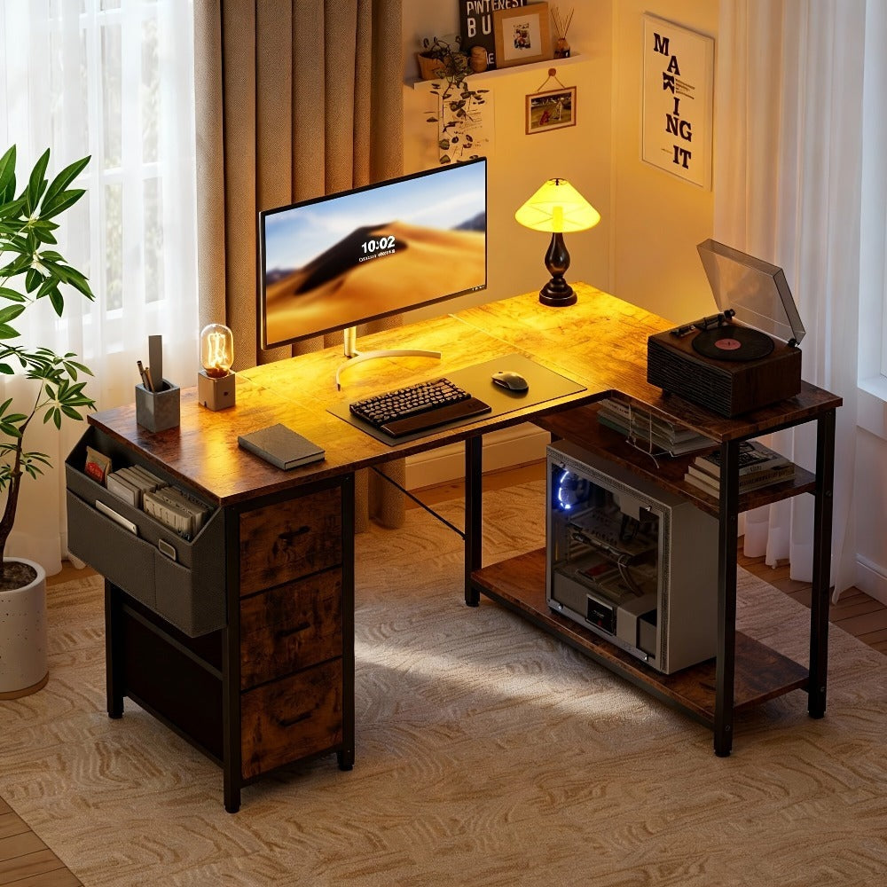 Escritorio Furnishia para Computadora con Bolsillos Laterales, Escritorio Gaming con Cajones y Bolsa de Almacenamiento, Escritorio de Esquina con Estante de Dos Niveles para Dormitorio, Estación de Trabajo, Oficina