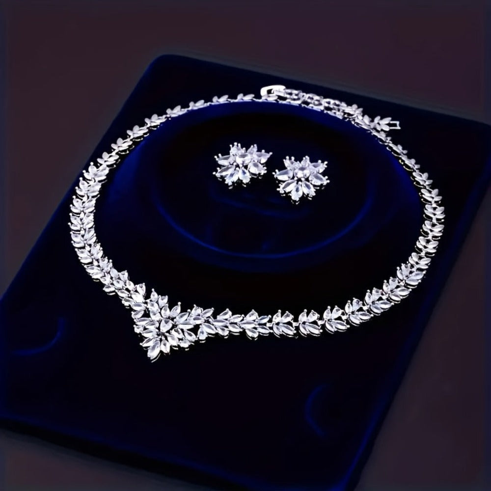 Conjunto de joyería para mujer en plata 925, collar y aretes, juego de dos piezas incrustado con zirconia sintética exquisita en forma de flor, moderno, hermoso, elegante y lujoso, decoración nupcial, regalo de boda para el Día de San Valentín con caja de