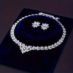 Conjunto de joyería para mujer en plata 925, collar y aretes, juego de dos piezas incrustado con zirconia sintética exquisita en forma de flor, moderno, hermoso, elegante y lujoso, decoración nupcial, regalo de boda para el Día de San Valentín con caja de