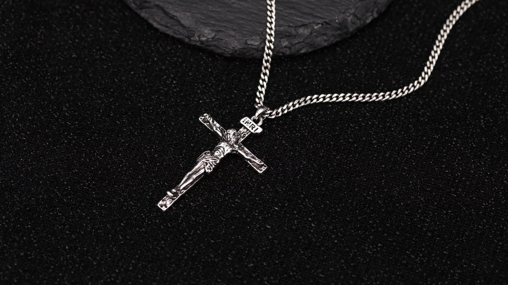 ARTPAGE 925 Plata Plateada, Collar de Cruz Pequeña de Jesús para Hombres, Moda Clásica, Longitud del Collar 60cm/24in, con Cadena de Extensión de 5cm/2in, Tamaño Ajustable Libremente, Regalo de Navidad o San Valentín con Caja de Regalo Exquisita