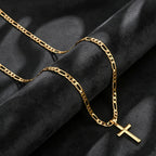 Collar con colgante para hombre de plata 925, cadena Figaro minimalista chapada en oro de 18K con colgante de cruz 3D, regalo perfecto para él, regalo para el Día del Padre, en caja de regalo