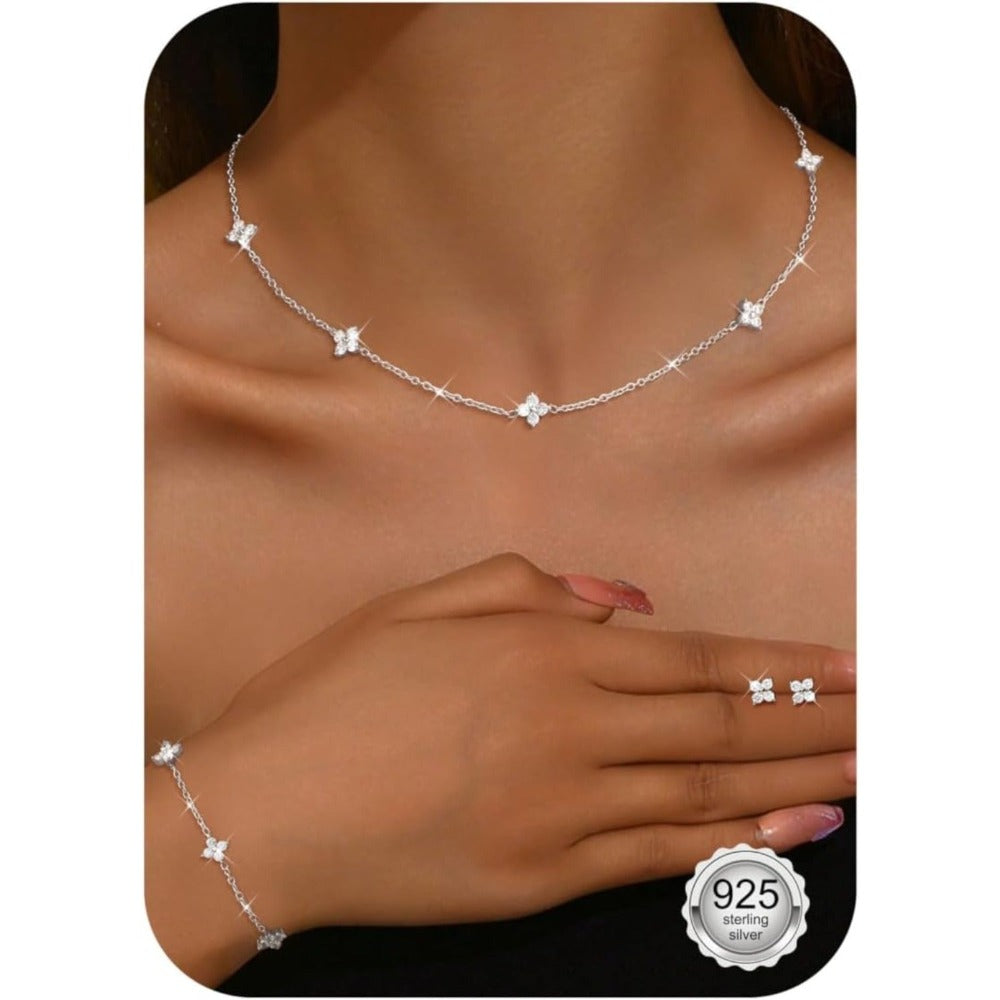 Juego de Joyería para Mujer: Aretes de Botón en Plata 925, Pulsera Dorada, Collar Ajustable con Cadena de Eslabones y Zirconia Cúbica Sintética, Elegante Conjunto de Boda y Novia