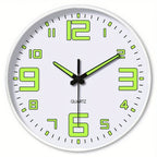 Reloj de pared de 12 pulgadas blanco que brilla en la oscuridad, números y manecillas luminosas que absorben energía, reloj de pared silencioso de plástico sin tictac, funciona con pilas, para sala, dormitorio, oficina, decoraciones de pared, regalos para
