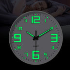 Reloj de pared de 12 pulgadas blanco que brilla en la oscuridad, números y manecillas luminosas que absorben energía, reloj de pared silencioso de plástico sin tictac, funciona con pilas, para sala, dormitorio, oficina, decoraciones de pared, regalos para