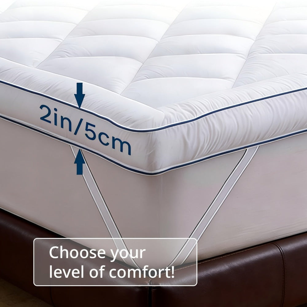 Cubrecolchón cómodo de 1200 GSM, ultrasuave, refrescante y transpirable para todas las estaciones, de fácil cuidado, lavable a máquina, con bandas elásticas resistentes.