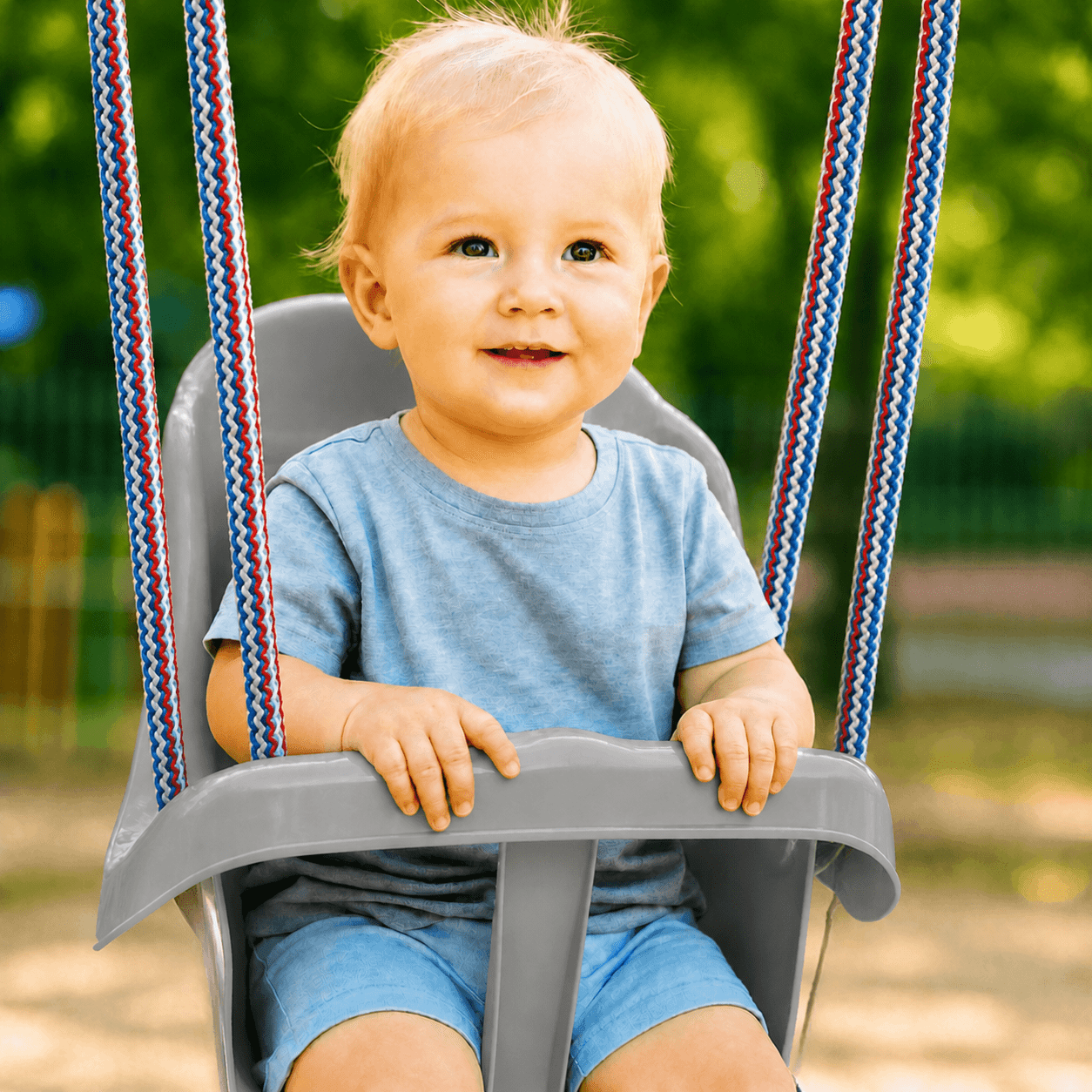 Colgacama tipo cubo para niños con cinturón de seguridad y cuerdas ajustables, asiento con respaldo alto y protección lateral, polipropileno duradero resistente a las condiciones climáticas y radiación UV, colgacama fácil de limpiar para el jardín, terraz