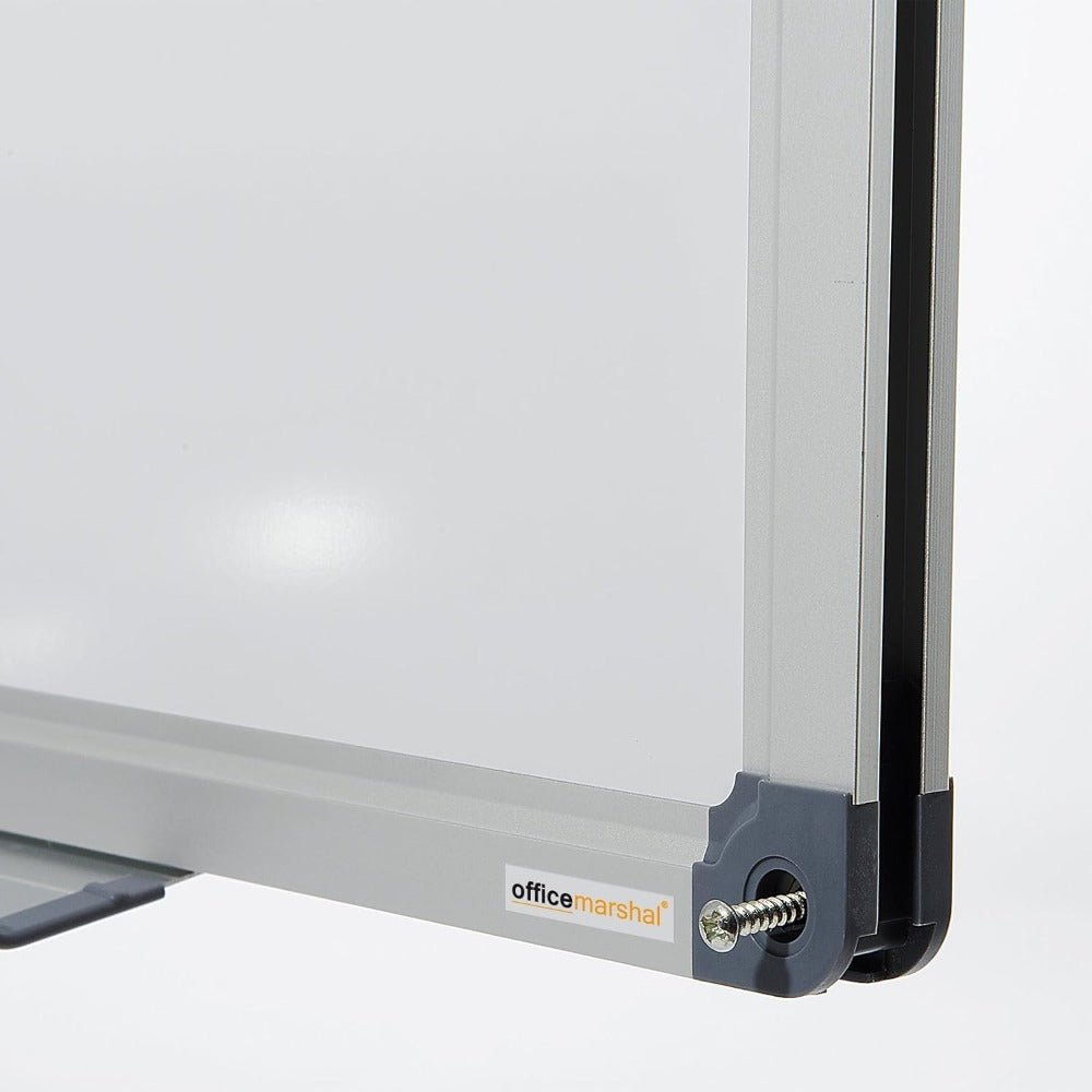 Pizarra Magnética KARAT con Marco de Aluminio - Soporte para Bolígrafos Removible - Resistente a Arañazos y Limpiable con un Paño Seco - Pizarra Magnética para Oficina, Hogar y Escuela - Formato Vertical o Horizontal